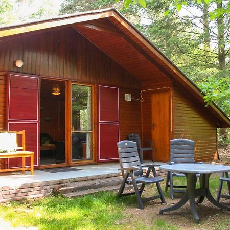 Beautiful Home In Neede With Wifi Экстерьер фото